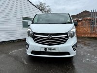 VAUXHALL VIVARO